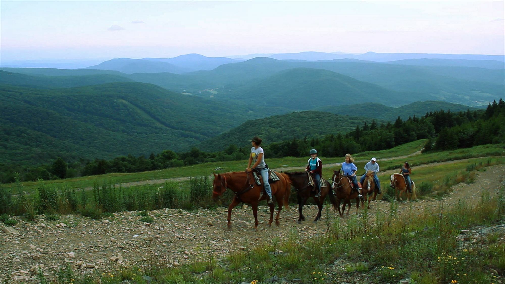 Inn At Snowshoe Bagian luar foto